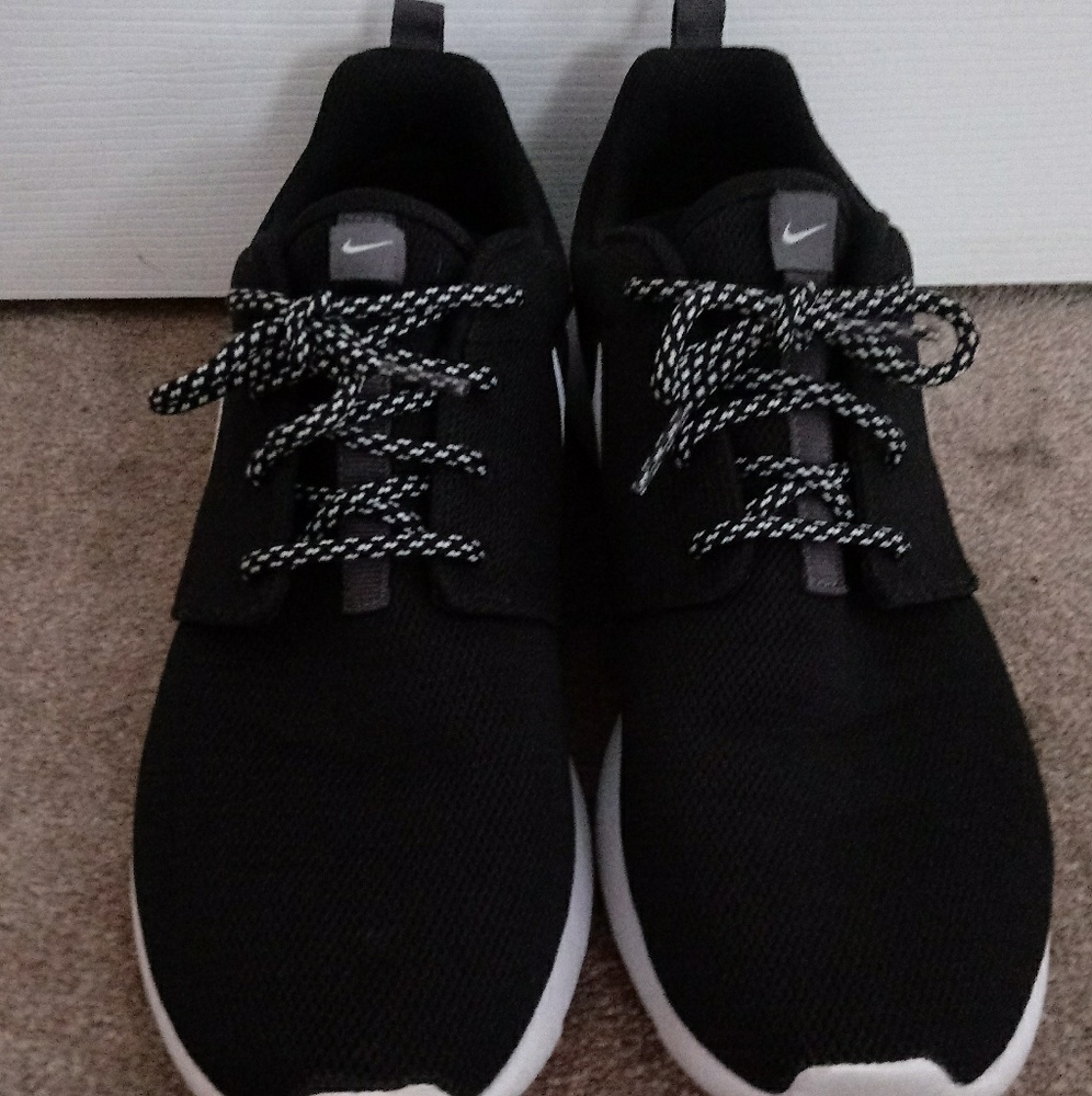 Roshe ones